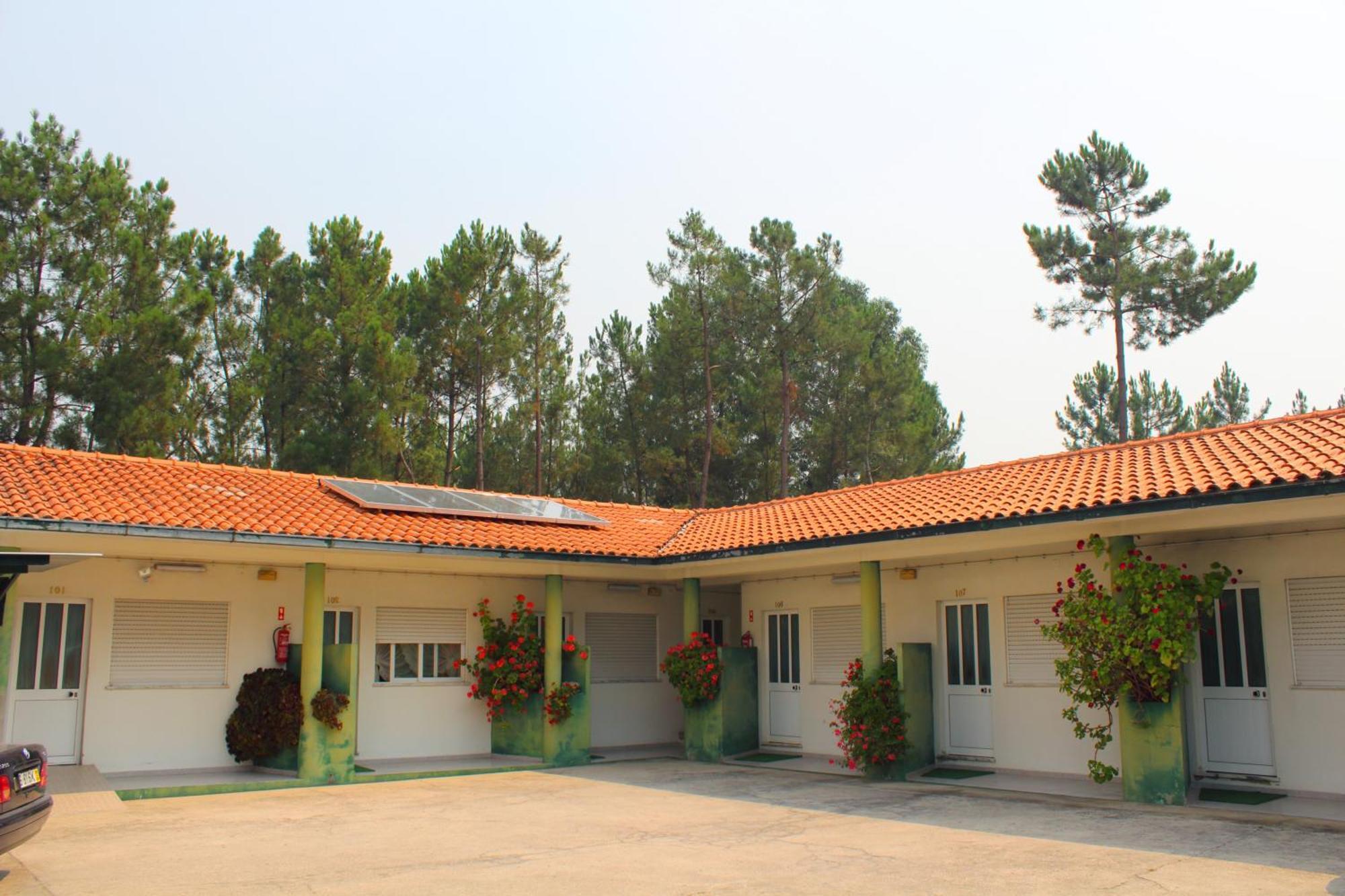 Residencial Pinho Verde メアリャーダ エクステリア 写真